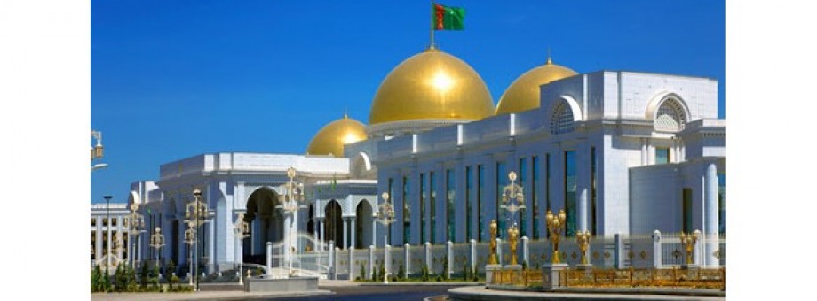 Туркменистан: Упорядочены платежи и сборы за грузоперевозки