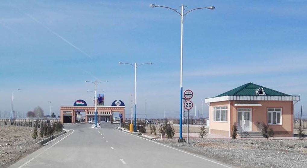 На границе Таджикистана и Узбекистана заработал еще один КПП