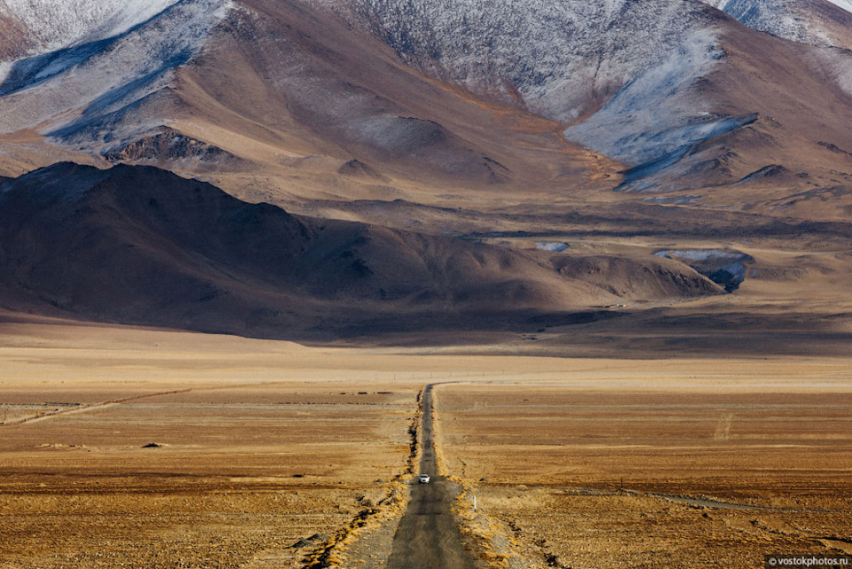 Как в Таджикистане за 104 дня построили одну из самых сложных и красивых в мире дорог